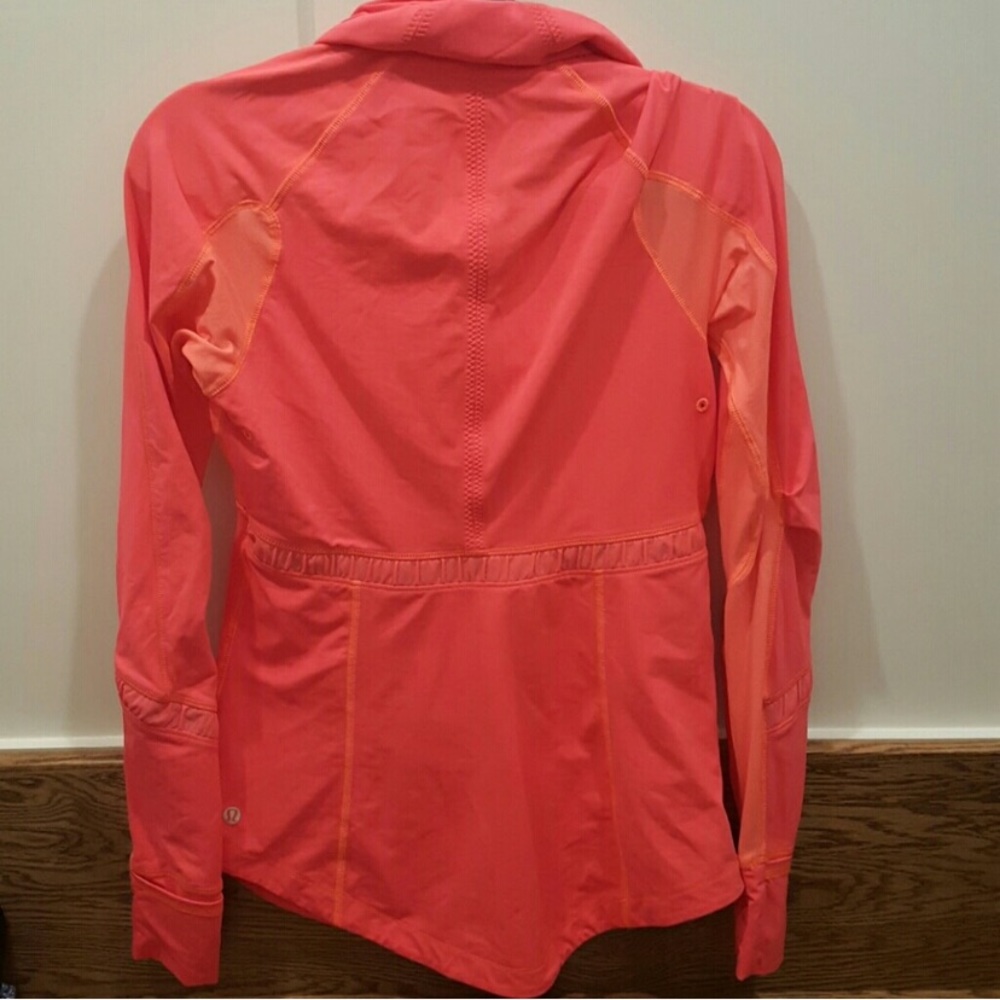 Lululemon Pullover - Picture 4 of 8